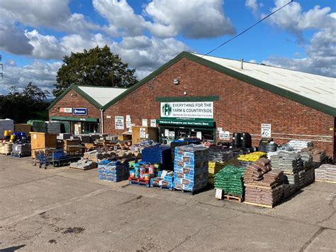 tfm farm and country supplies.